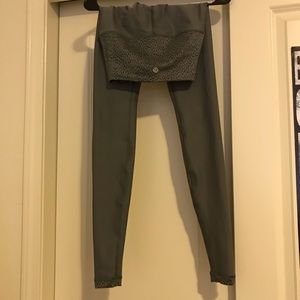 reversible grey/cheetah wunder under leggings